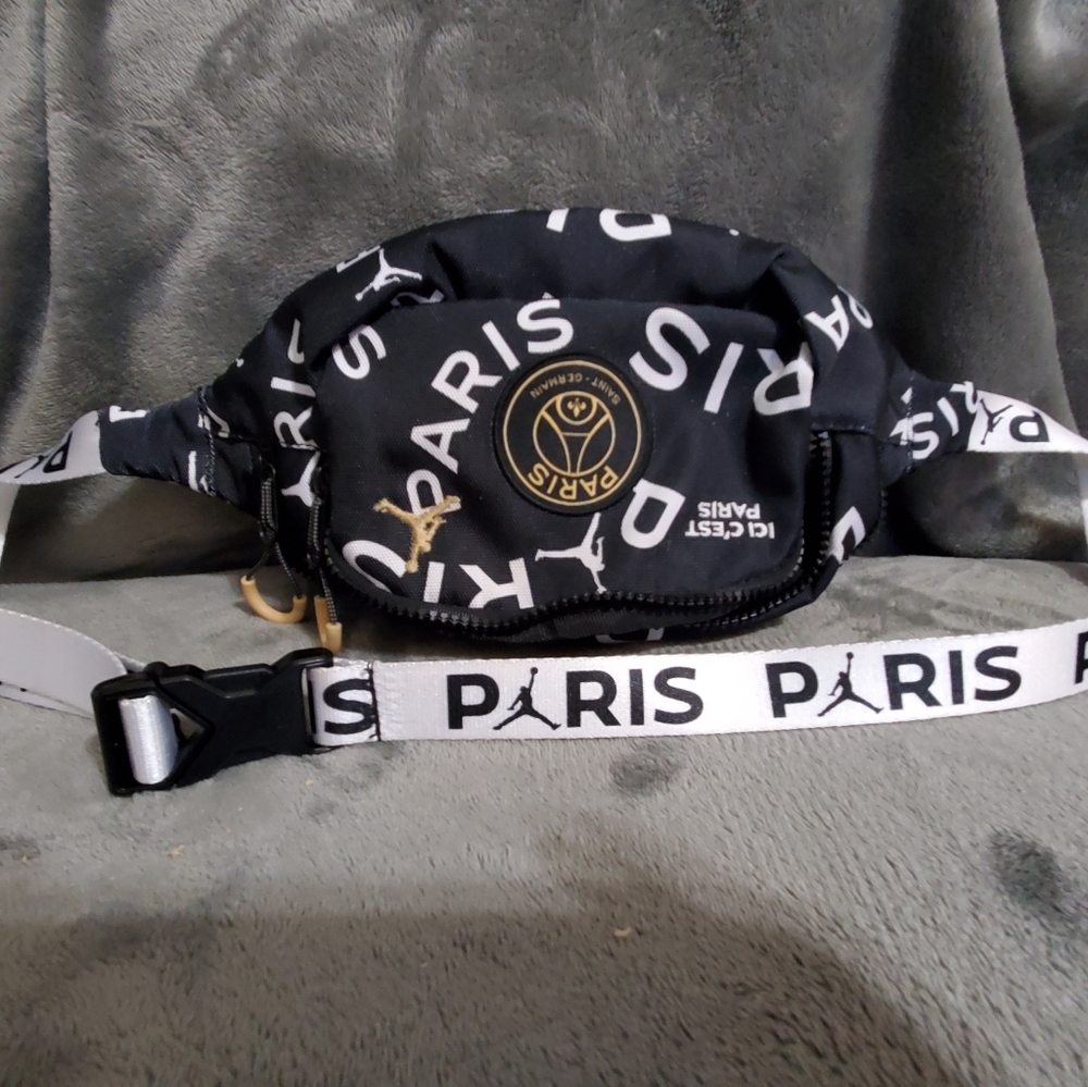 Air Jordan Paris Crossbody Bag